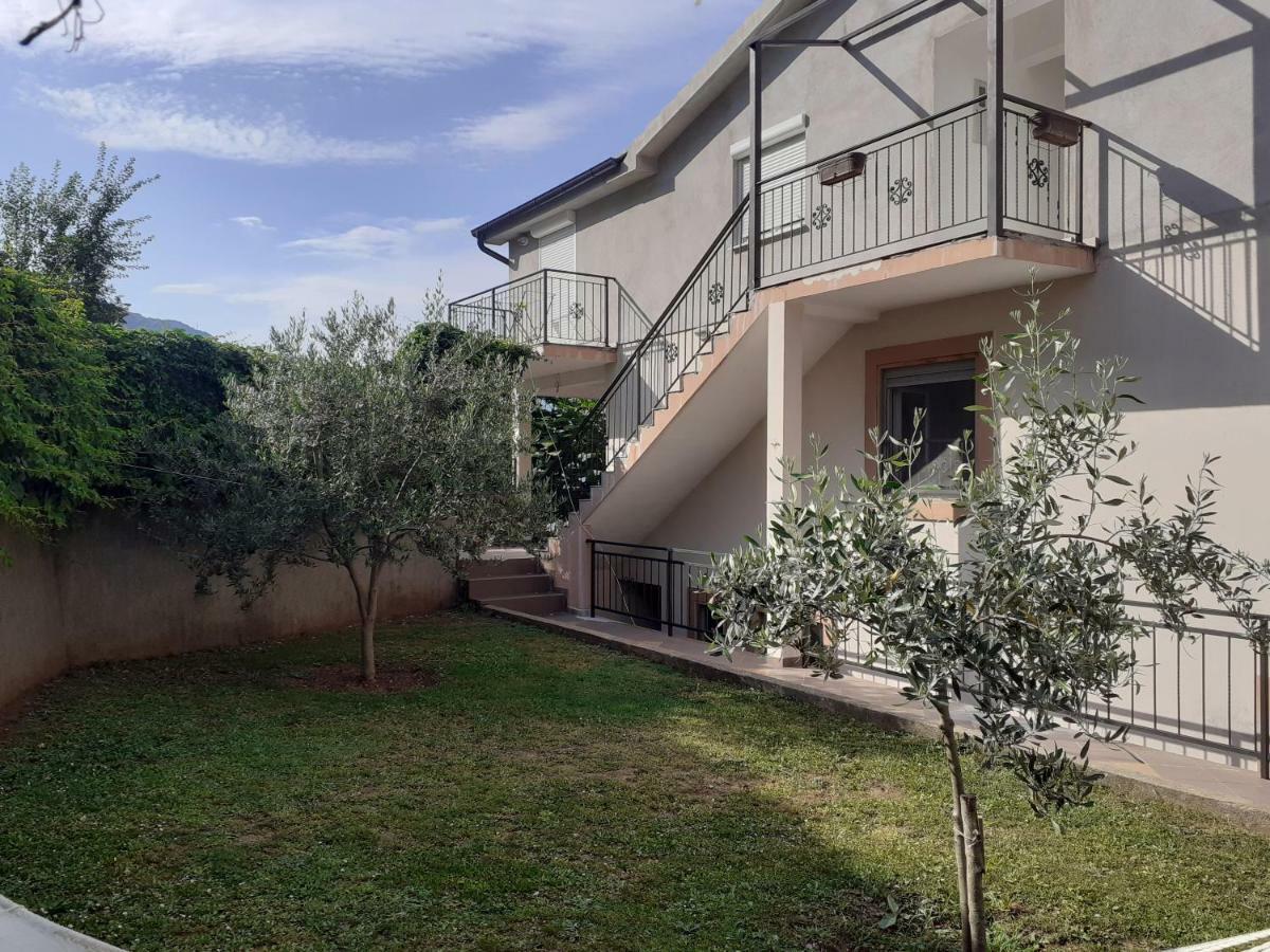 Apartments Marko Maros Cattaro Esterno foto
